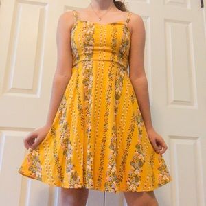 Old navy yellow floral dress